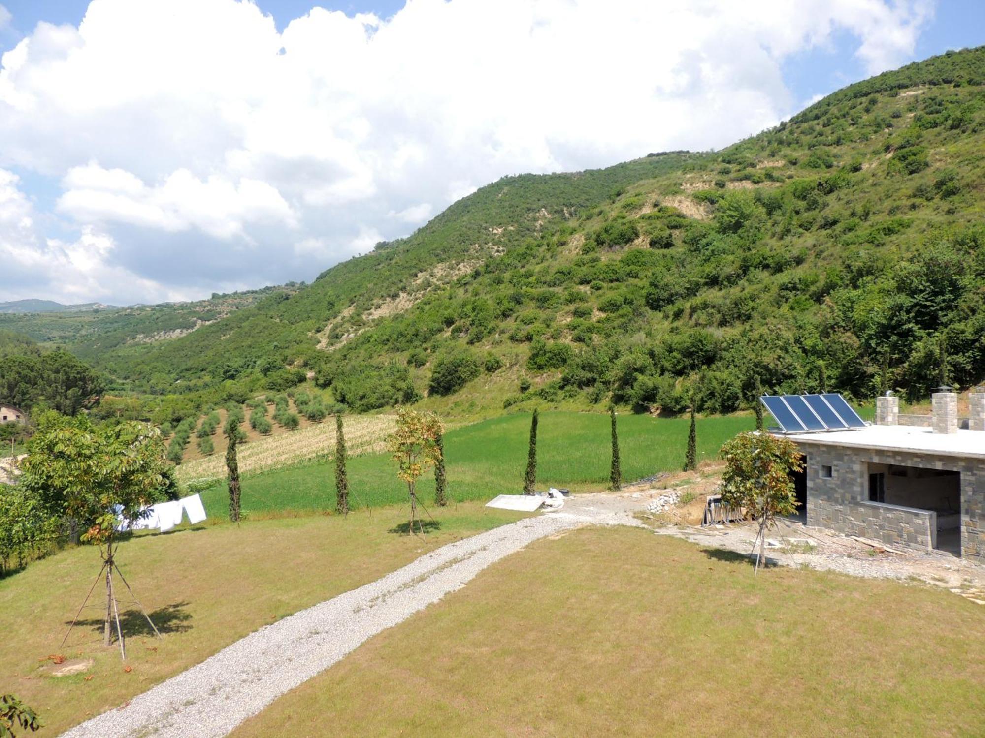 Pupa Winery Serene Stay Berat Exterior foto