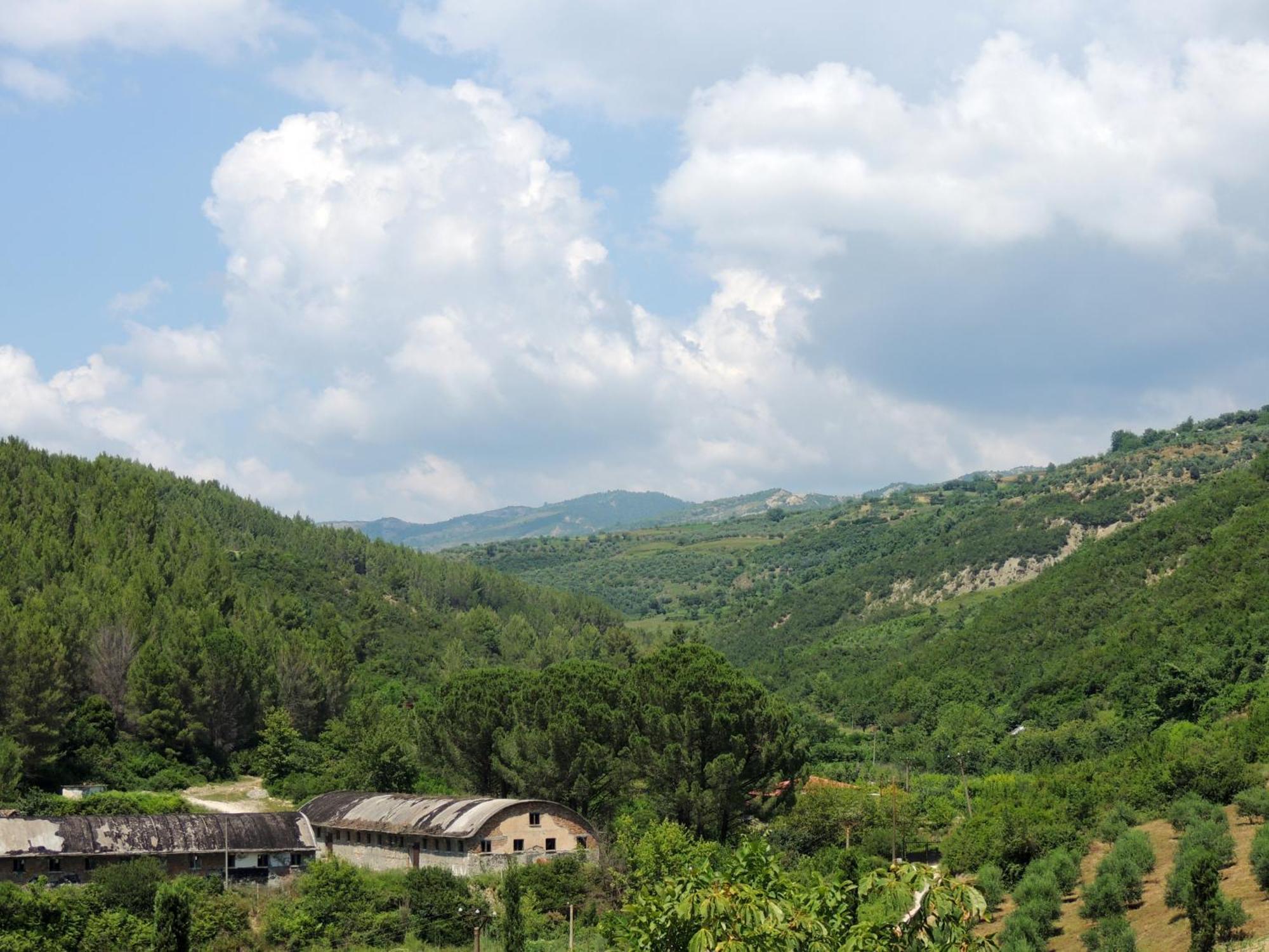 Pupa Winery Serene Stay Berat Exterior foto