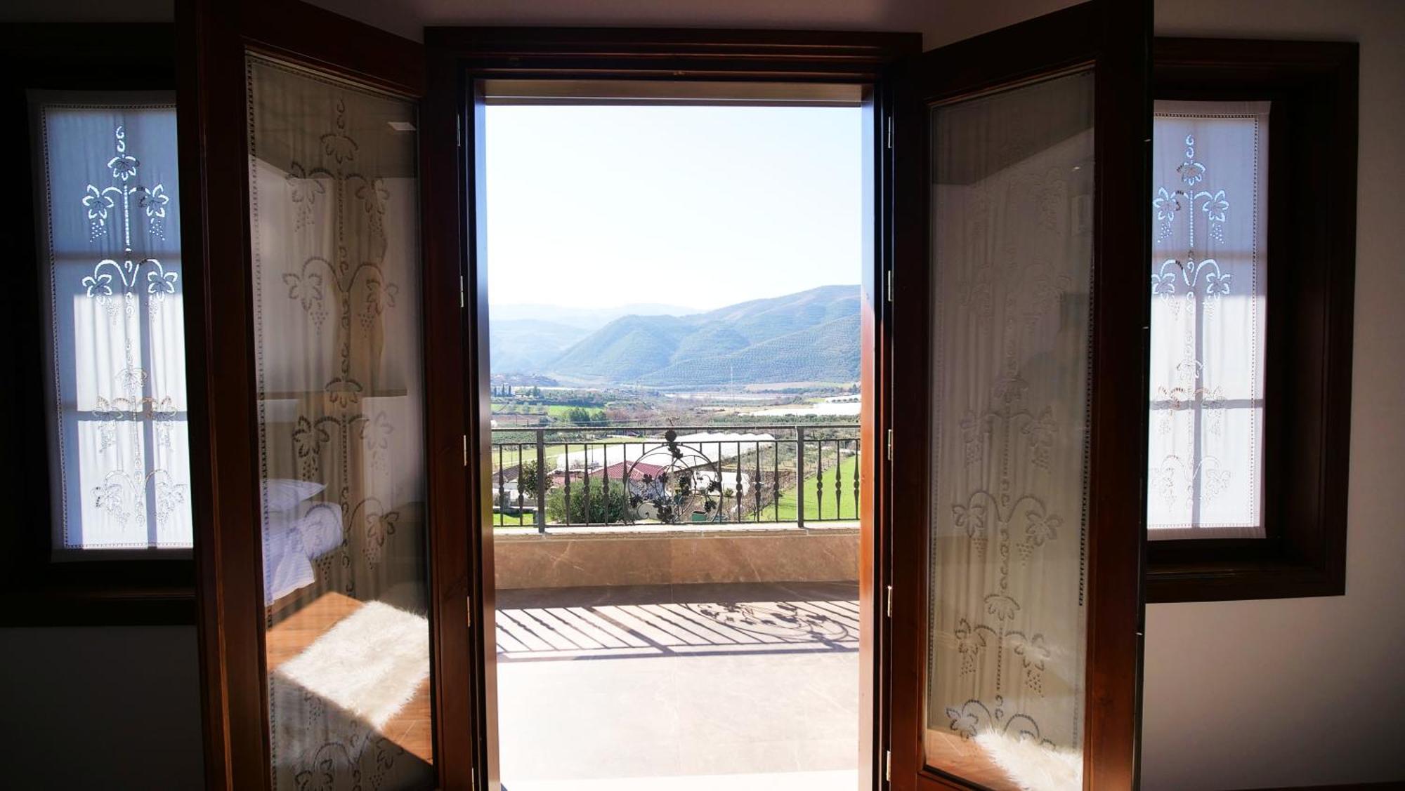 Pupa Winery Serene Stay Berat Exterior foto